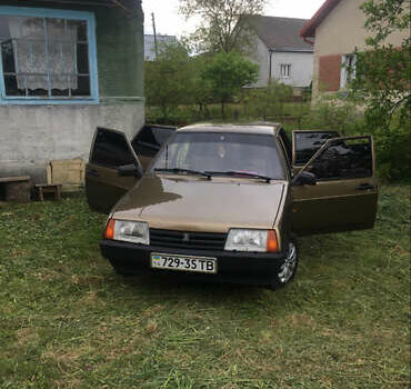 Коричневый ВАЗ 21099, объемом двигателя 1.5 л и пробегом 248 тыс. км за 2000 $, фото 4 на Automoto.ua