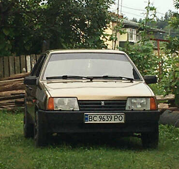 Коричневый ВАЗ 21099, объемом двигателя 1.5 л и пробегом 248 тыс. км за 2000 $, фото 1 на Automoto.ua