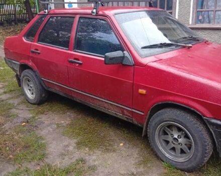 Красный ВАЗ 21099, объемом двигателя 1.5 л и пробегом 30 тыс. км за 1000 $, фото 4 на Automoto.ua