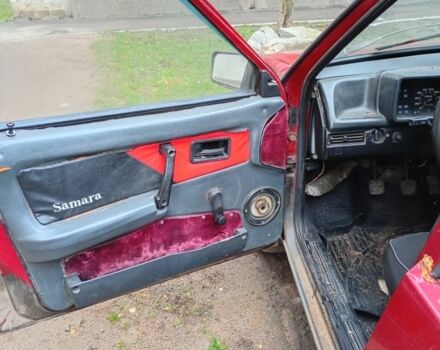 Красный ВАЗ 21099, объемом двигателя 1.5 л и пробегом 100 тыс. км за 800 $, фото 4 на Automoto.ua