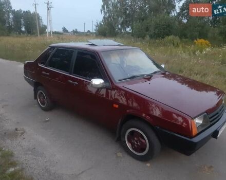 Красный ВАЗ 21099, объемом двигателя 1.5 л и пробегом 200 тыс. км за 2500 $, фото 2 на Automoto.ua