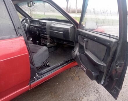 Красный ВАЗ 21099, объемом двигателя 1.5 л и пробегом 250 тыс. км за 950 $, фото 2 на Automoto.ua