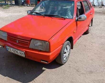 Красный ВАЗ 21099, объемом двигателя 1.29 л и пробегом 300 тыс. км за 1000 $, фото 4 на Automoto.ua