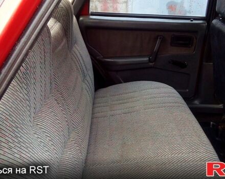 Красный ВАЗ 21099, объемом двигателя 1.5 л и пробегом 150 тыс. км за 1250 $, фото 5 на Automoto.ua