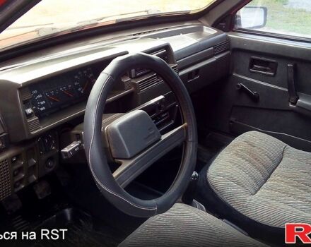 Красный ВАЗ 21099, объемом двигателя 1.5 л и пробегом 150 тыс. км за 1250 $, фото 6 на Automoto.ua