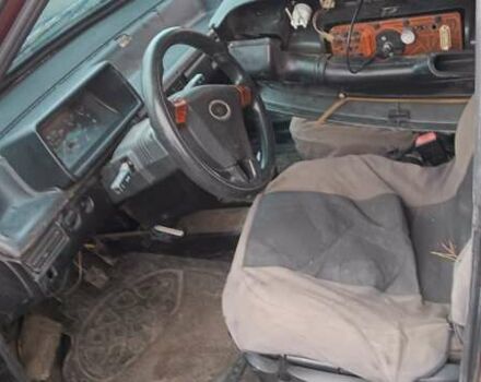 Красный ВАЗ 21099, объемом двигателя 1.6 л и пробегом 108 тыс. км за 450 $, фото 3 на Automoto.ua