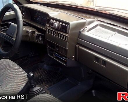 Красный ВАЗ 21099, объемом двигателя 1.5 л и пробегом 150 тыс. км за 1250 $, фото 4 на Automoto.ua