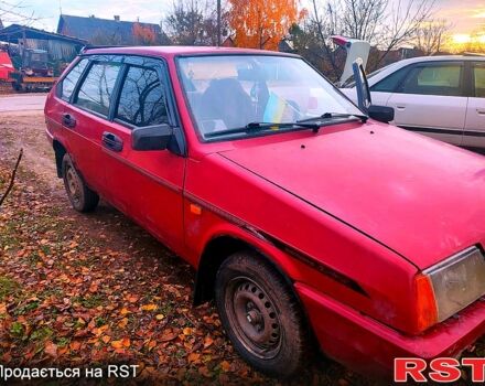 Красный ВАЗ 21099, объемом двигателя 1.3 л и пробегом 0 тыс. км за 1100 $, фото 2 на Automoto.ua