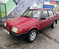 Красный ВАЗ 21099, объемом двигателя 1.5 л и пробегом 250 тыс. км за 1050 $, фото 1 на Automoto.ua
