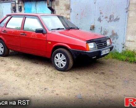 Красный ВАЗ 21099, объемом двигателя 1.5 л и пробегом 150 тыс. км за 1250 $, фото 1 на Automoto.ua
