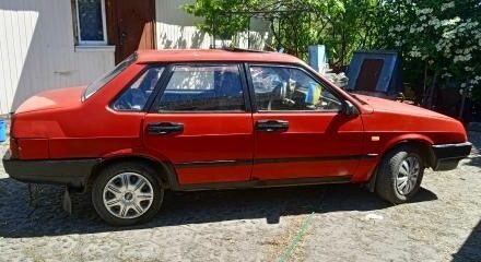 Красный ВАЗ 21099, объемом двигателя 1.5 л и пробегом 150 тыс. км за 900 $, фото 1 на Automoto.ua