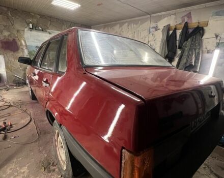 Красный ВАЗ 21099, объемом двигателя 1.5 л и пробегом 100 тыс. км за 950 $, фото 4 на Automoto.ua