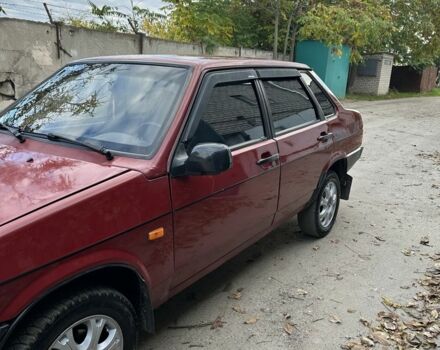 Красный ВАЗ 21099, объемом двигателя 1.3 л и пробегом 60 тыс. км за 1500 $, фото 3 на Automoto.ua