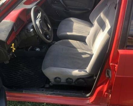 Красный ВАЗ 21099, объемом двигателя 1.3 л и пробегом 256 тыс. км за 650 $, фото 3 на Automoto.ua