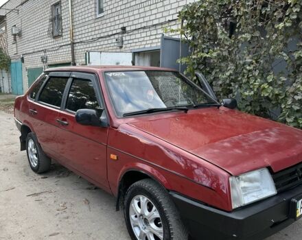 Красный ВАЗ 21099, объемом двигателя 1.3 л и пробегом 60 тыс. км за 1500 $, фото 2 на Automoto.ua