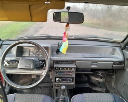 Червоний ВАЗ 21099, об'ємом двигуна 1.5 л та пробігом 220 тис. км за 1677 $, фото 8 на Automoto.ua