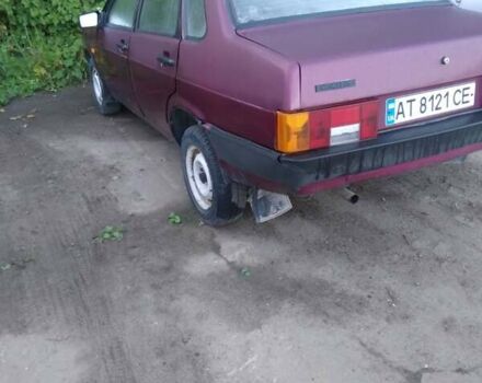 Красный ВАЗ 21099, объемом двигателя 1.3 л и пробегом 270 тыс. км за 1100 $, фото 5 на Automoto.ua