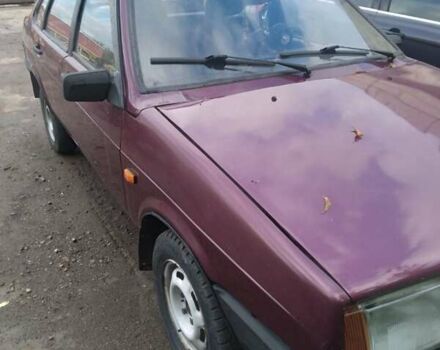 Красный ВАЗ 21099, объемом двигателя 1.3 л и пробегом 270 тыс. км за 1100 $, фото 2 на Automoto.ua