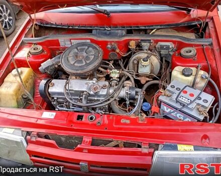 Красный ВАЗ 21099, объемом двигателя 1.5 л и пробегом 160 тыс. км за 900 $, фото 4 на Automoto.ua