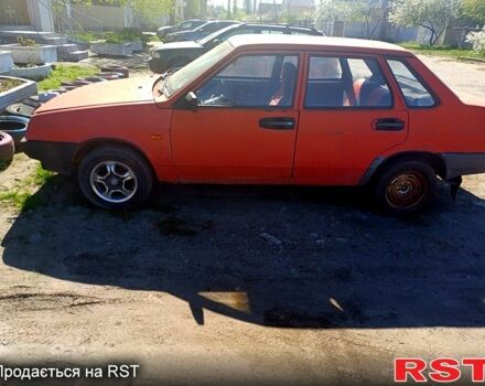 Красный ВАЗ 21099, объемом двигателя 1.5 л и пробегом 0 тыс. км за 600 $, фото 2 на Automoto.ua