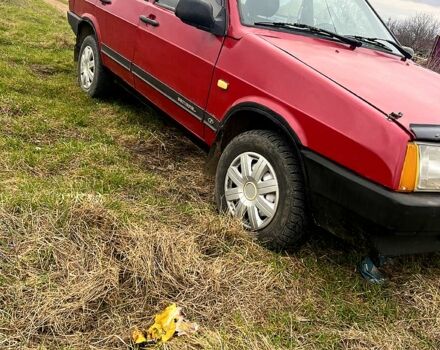 Красный ВАЗ 21099, объемом двигателя 1.5 л и пробегом 0 тыс. км за 950 $, фото 1 на Automoto.ua