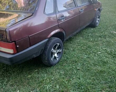 Красный ВАЗ 21099, объемом двигателя 1.6 л и пробегом 300 тыс. км за 750 $, фото 1 на Automoto.ua