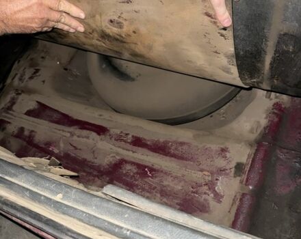 Красный ВАЗ 21099, объемом двигателя 1.5 л и пробегом 300 тыс. км за 952 $, фото 4 на Automoto.ua