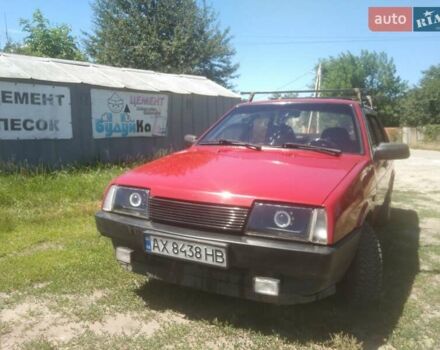 Красный ВАЗ 21099, объемом двигателя 1.5 л и пробегом 33 тыс. км за 1900 $, фото 2 на Automoto.ua