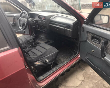 Красный ВАЗ 21099, объемом двигателя 1.5 л и пробегом 300 тыс. км за 1200 $, фото 2 на Automoto.ua