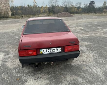 Красный ВАЗ 21099, объемом двигателя 1.5 л и пробегом 3 тыс. км за 737 $, фото 3 на Automoto.ua