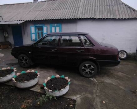 Красный ВАЗ 21099, объемом двигателя 1.5 л и пробегом 300 тыс. км за 1190 $, фото 1 на Automoto.ua