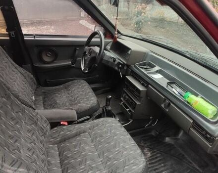 Красный ВАЗ 21099, объемом двигателя 1.5 л и пробегом 70 тыс. км за 1250 $, фото 4 на Automoto.ua