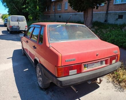 Красный ВАЗ 21099, объемом двигателя 1.5 л и пробегом 10 тыс. км за 700 $, фото 3 на Automoto.ua