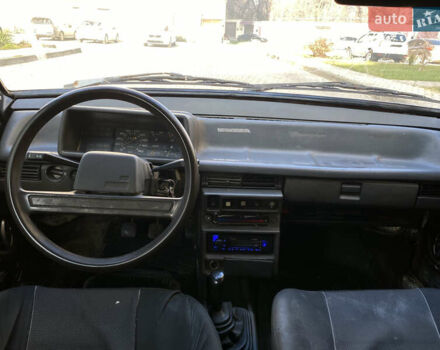 Красный ВАЗ 21099, объемом двигателя 1.5 л и пробегом 138 тыс. км за 600 $, фото 5 на Automoto.ua