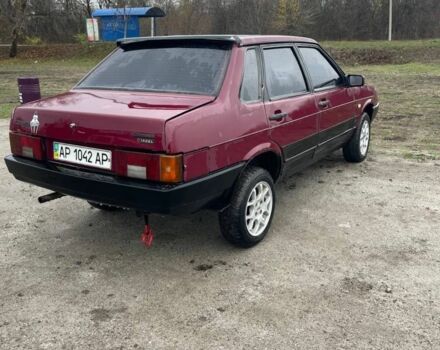 Красный ВАЗ 21099, объемом двигателя 1.5 л и пробегом 250 тыс. км за 1150 $, фото 1 на Automoto.ua