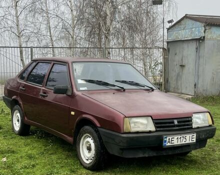 Красный ВАЗ 21099, объемом двигателя 1.5 л и пробегом 215 тыс. км за 1300 $, фото 2 на Automoto.ua