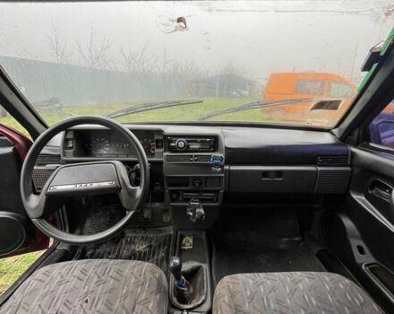 Красный ВАЗ 21099, объемом двигателя 1.5 л и пробегом 215 тыс. км за 1300 $, фото 6 на Automoto.ua