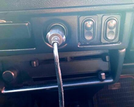 Красный ВАЗ 21099, объемом двигателя 1.5 л и пробегом 300 тыс. км за 1650 $, фото 7 на Automoto.ua