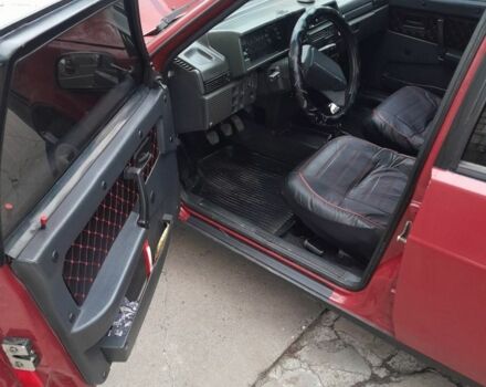 Красный ВАЗ 21099, объемом двигателя 1.5 л и пробегом 123 тыс. км за 2100 $, фото 4 на Automoto.ua