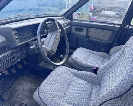 Красный ВАЗ 21099, объемом двигателя 1.5 л и пробегом 65 тыс. км за 1250 $, фото 3 на Automoto.ua