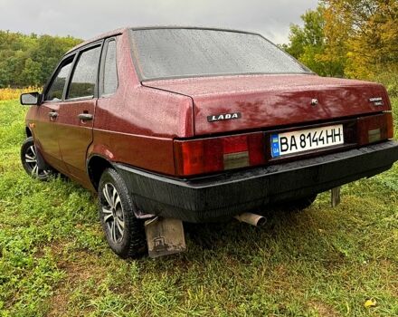 Красный ВАЗ 21099, объемом двигателя 1.5 л и пробегом 200 тыс. км за 1900 $, фото 3 на Automoto.ua