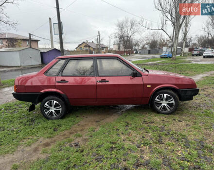 Красный ВАЗ 21099, объемом двигателя 1.5 л и пробегом 200 тыс. км за 1800 $, фото 2 на Automoto.ua