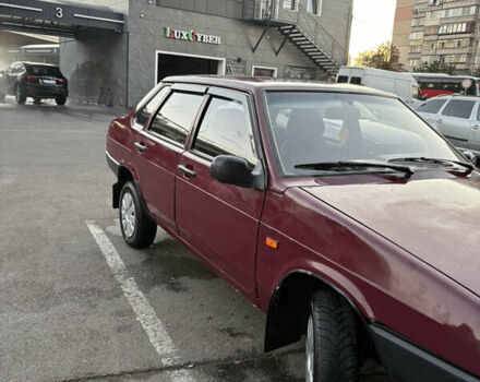 Красный ВАЗ 21099, объемом двигателя 1.6 л и пробегом 280 тыс. км за 1400 $, фото 1 на Automoto.ua