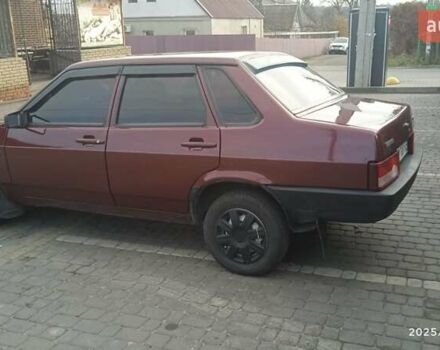 Красный ВАЗ 21099, объемом двигателя 1.5 л и пробегом 250 тыс. км за 1750 $, фото 4 на Automoto.ua