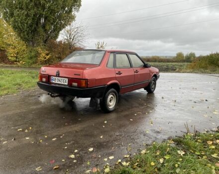 Красный ВАЗ 21099, объемом двигателя 1.5 л и пробегом 300 тыс. км за 800 $, фото 2 на Automoto.ua