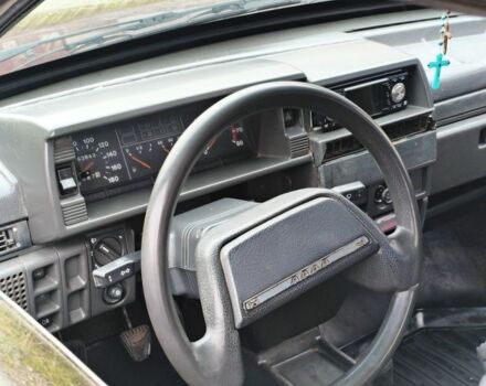 Красный ВАЗ 21099, объемом двигателя 1.5 л и пробегом 163 тыс. км за 999 $, фото 6 на Automoto.ua