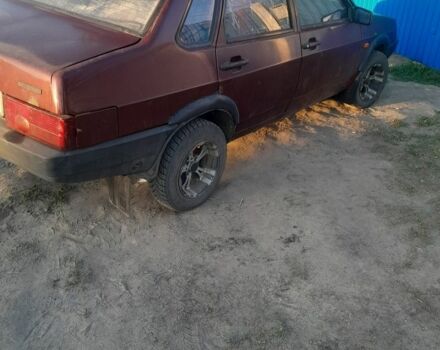 Красный ВАЗ 21099, объемом двигателя 1.5 л и пробегом 3 тыс. км за 1182 $, фото 4 на Automoto.ua