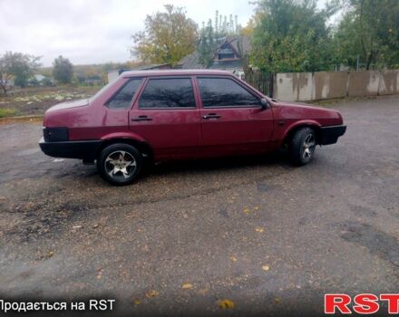 Красный ВАЗ 21099, объемом двигателя 1.5 л и пробегом 180 тыс. км за 1600 $, фото 1 на Automoto.ua
