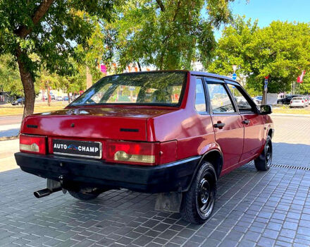 Красный ВАЗ 21099, объемом двигателя 1.5 л и пробегом 250 тыс. км за 1400 $, фото 1 на Automoto.ua