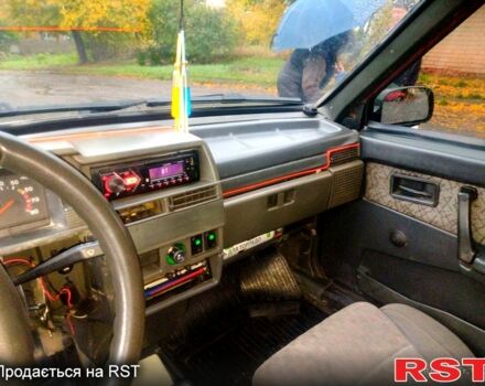 Красный ВАЗ 21099, объемом двигателя 1.5 л и пробегом 180 тыс. км за 1600 $, фото 6 на Automoto.ua